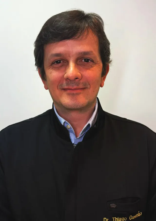 Dr. Tiago Gusmão